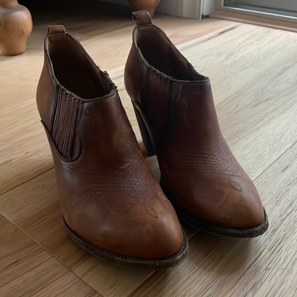 Frye booties/shooties